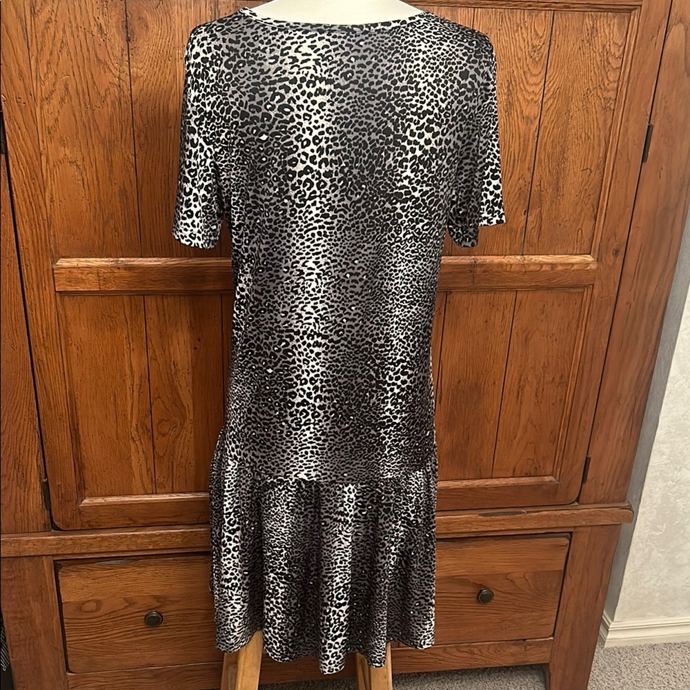Leopard Print V-Neck Dress with Metallic Bling Size Medium by Lady Noiz - Picture 3 of 10